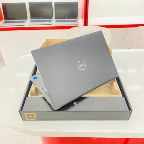 Dell-Latitude-3520-i5