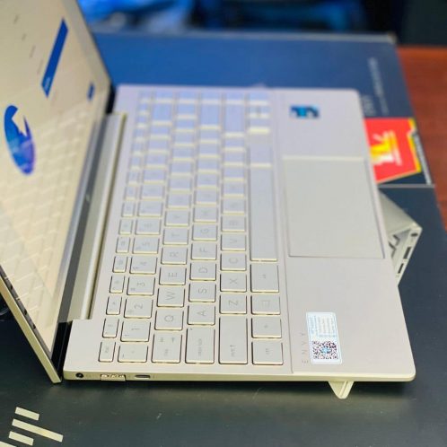 HP-Envy-13-ba1536TU-4